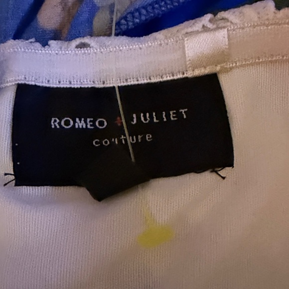 Romeo & Juliet Couture White Floral Lace Dress - Picture 2 of 6